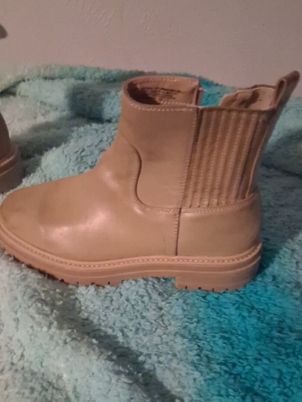 Time & Tru Tan Leather Chelsea Booties Size 10W - Picture 3 of 7